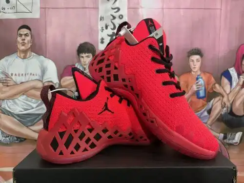 Rojo y negro 3946