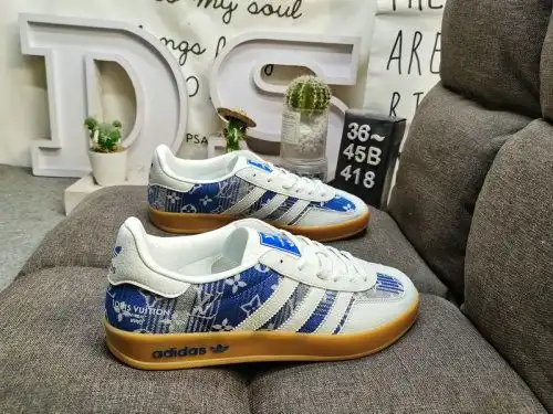 418d Adidas Gazelle Indoor DM SC9207732 Zapatillas de mesa bajas y livianas informales.