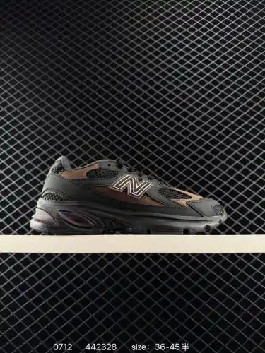 Los nuevos zapatos de equilibrio y hombre de equilibrio de BalanceNew son genuinos modernos, actuali