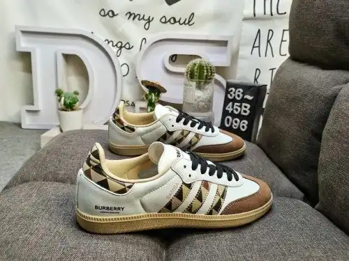 096DADIDAS SAMBA OG GJ6 La capa de pieles original de origen clásico hecha en los últimos años el za
