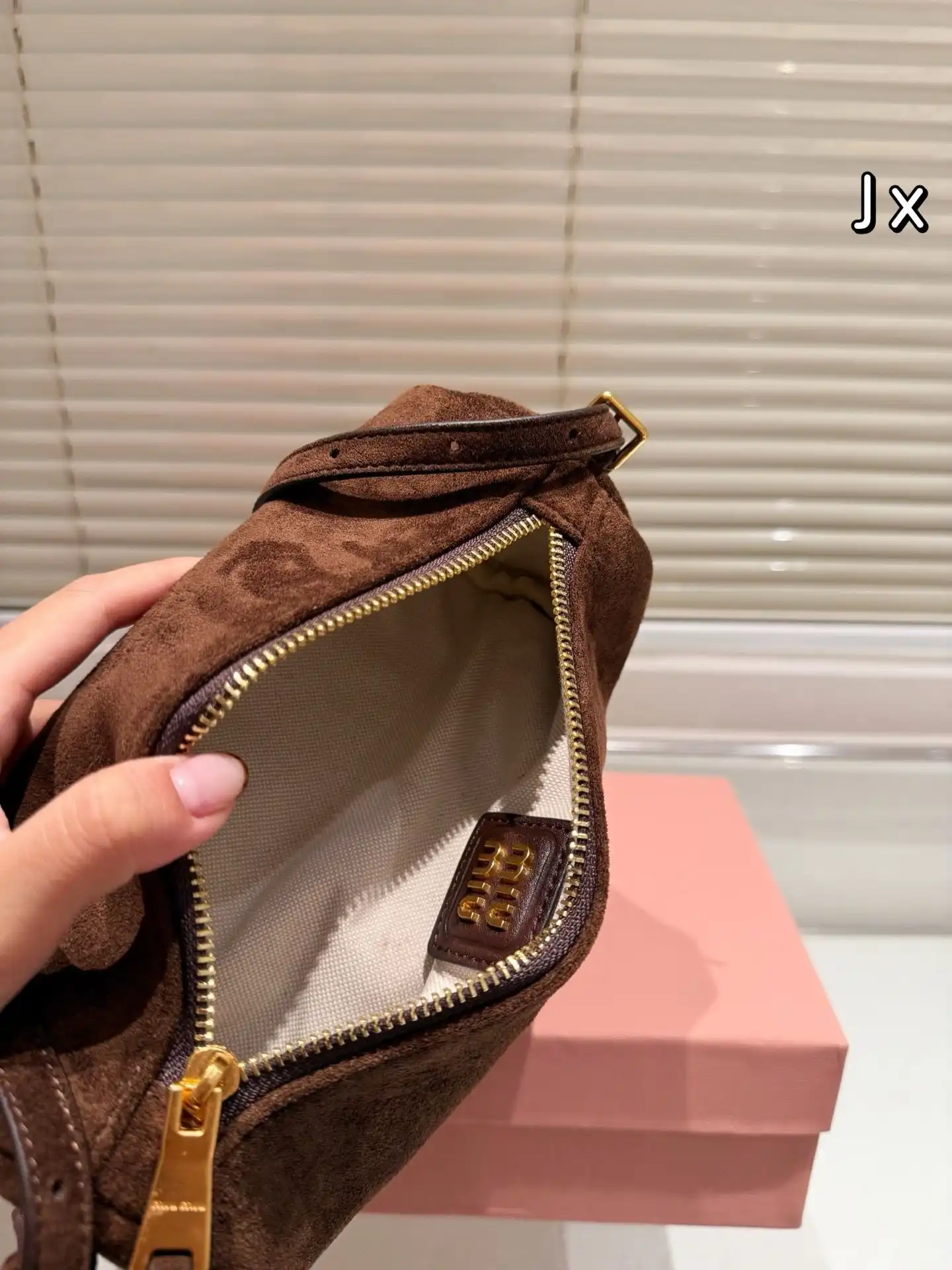 C2301450 (10).webp