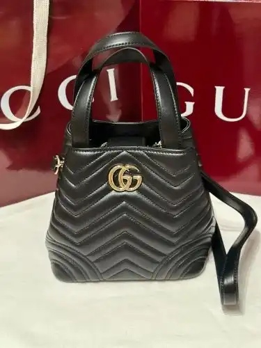 GUCCI handbag, Gu Chen women's bag, Gu Chen crossbody bag, imported top-grade original leather, high