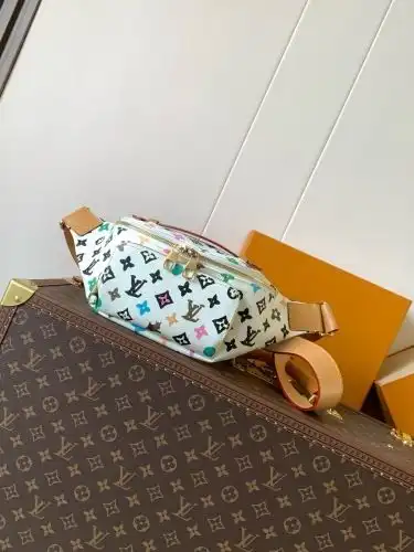LV waist bag Louis Vuitton men's bag Louis Vuitton crossbody bag uses imported top-grade original le