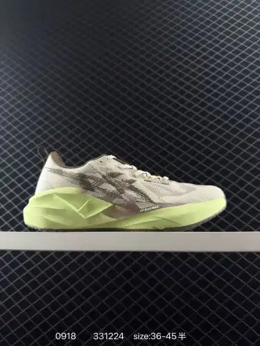Asics NOVABLAST 5LE lightweight running shoes Low top lightweight breathable cushioned casual sports