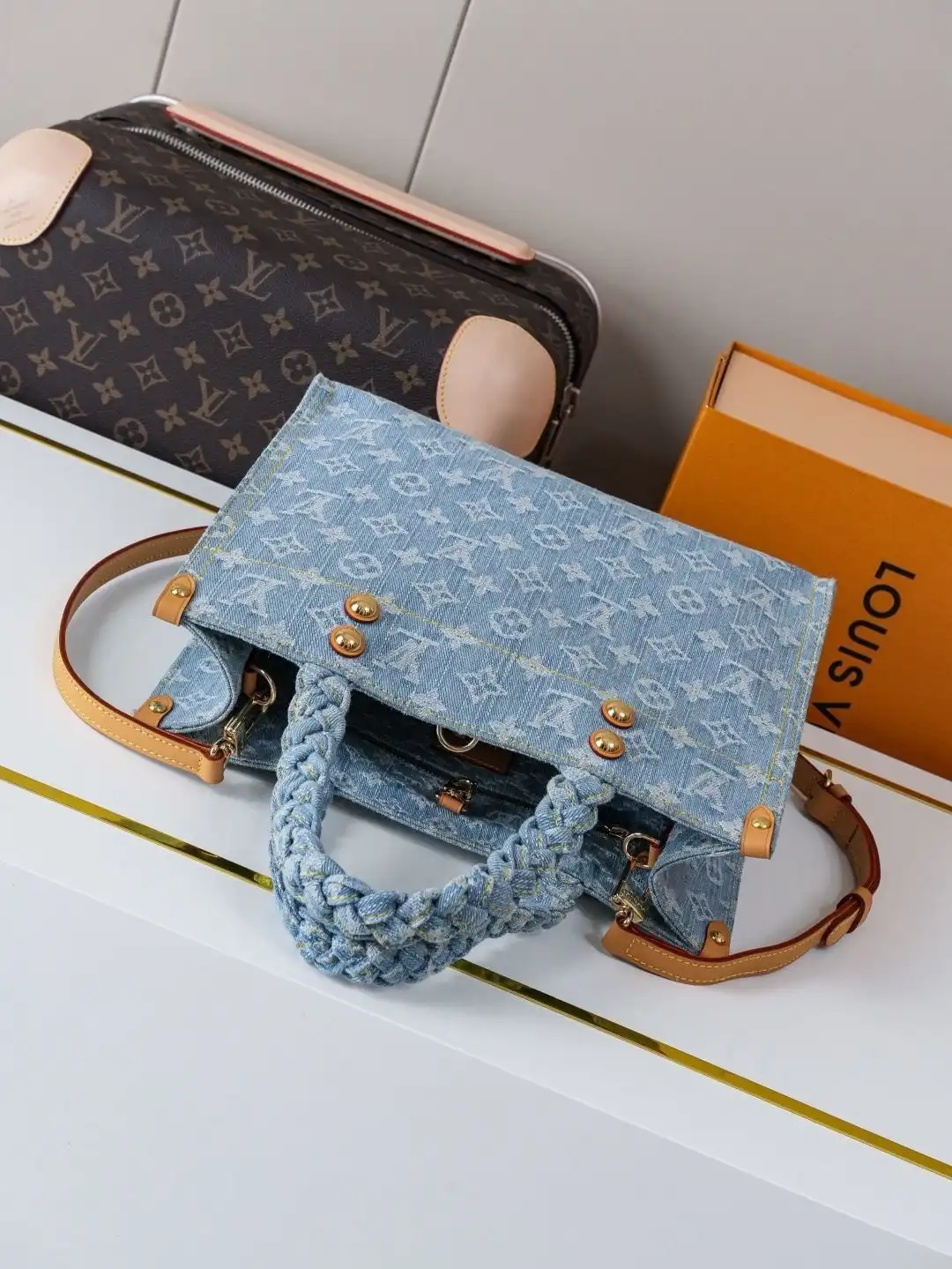 KK04050 (4).webp