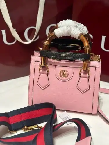 GUCCI tote bag, Gu Chen women's bag, Gu Chen crossbody bag, uses imported top-grade original leather