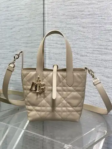 DIOR handbag Dio women's bag Dio crossbody bag uses imported top-grade original leather High-end dup