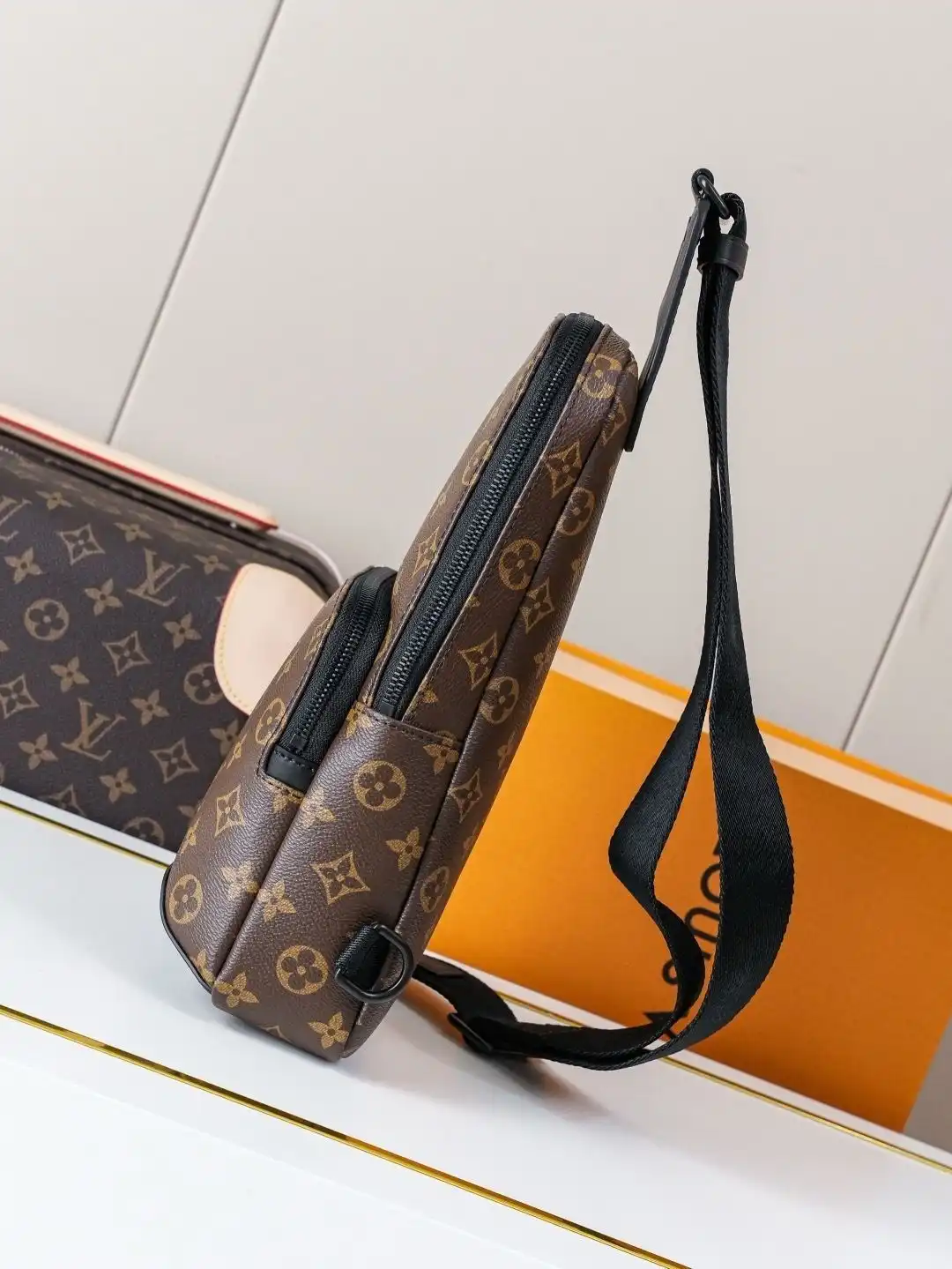 KK03350  (2).webp