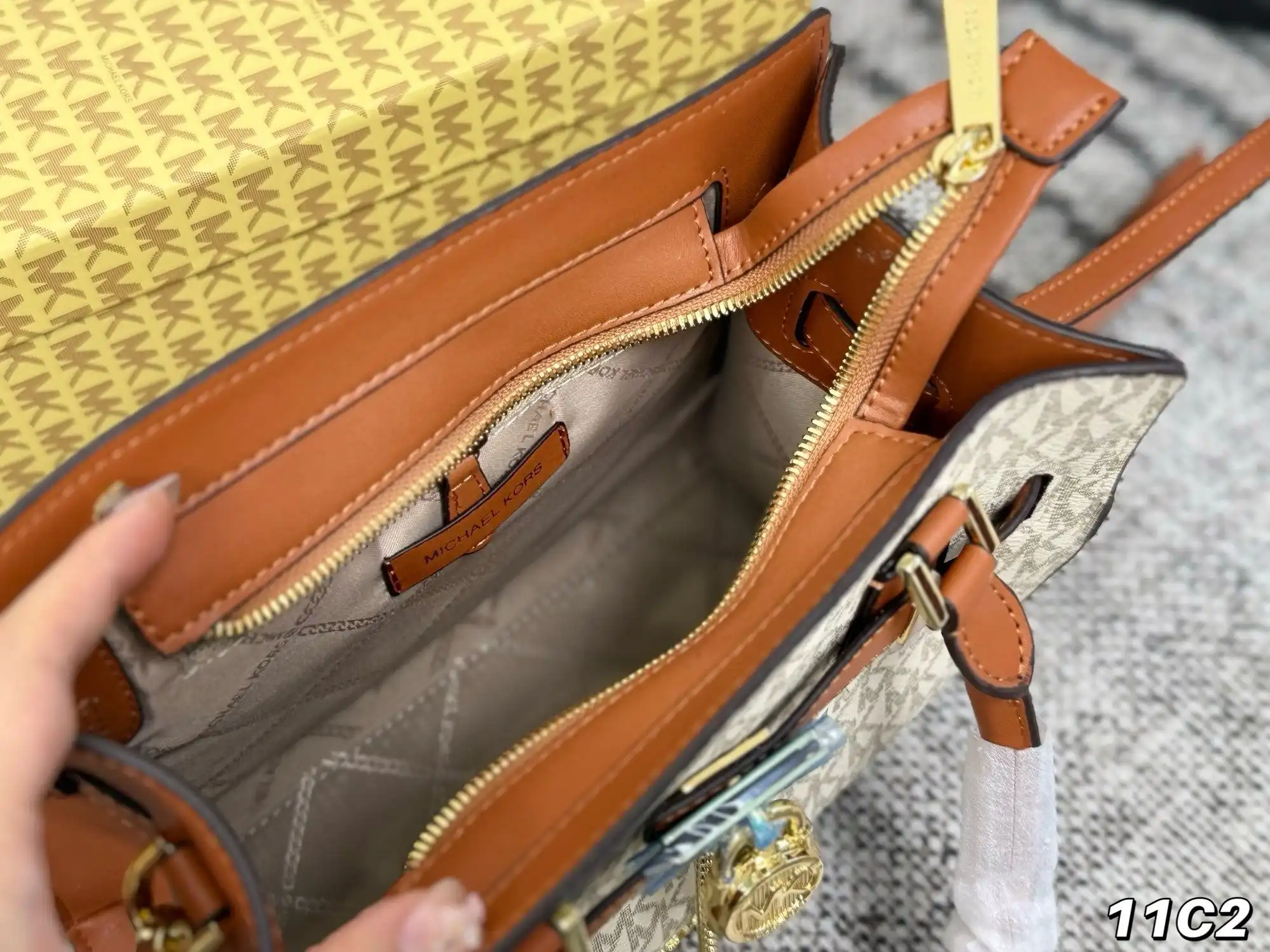 C2301450  (13).webp