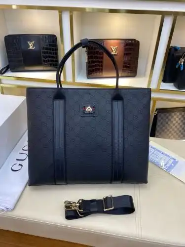 GUCCI briefcase, Guqi men's bag, Guqi crossbody bag, imported top-grade original leather, high-end d