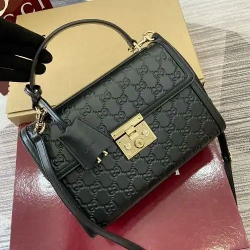GUCCI handbag, Gu Chen women's bag, Gu Chen crossbody bag, uses imported top-grade original leather,