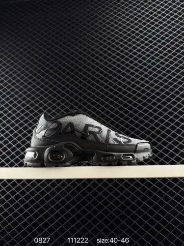 Nike/Nike Nike Air Max Plus is the representative of Nike's alternative shoes. TN was born in 1996 a