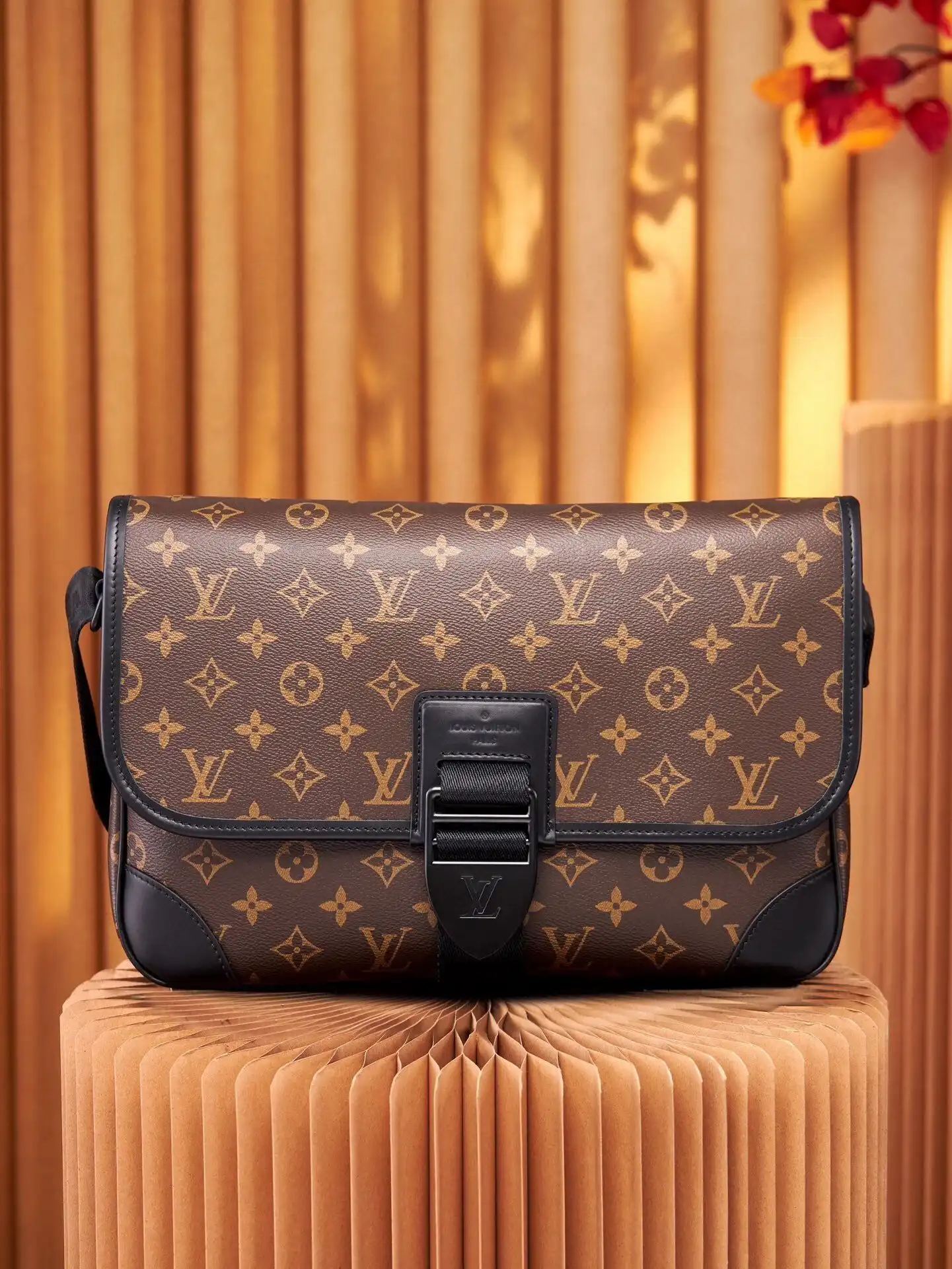 KK03850 (1).webp