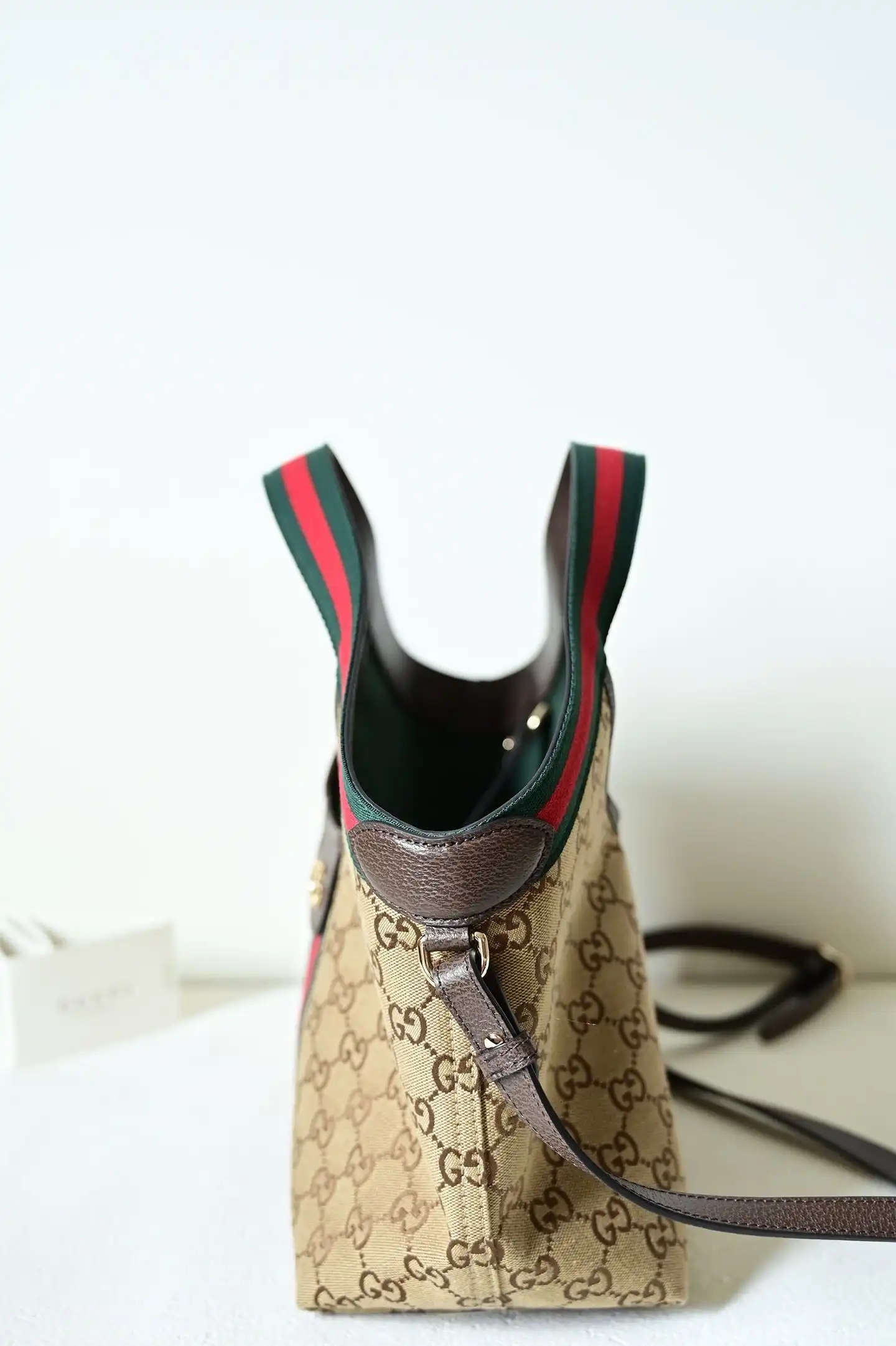 KK03950  (4).webp