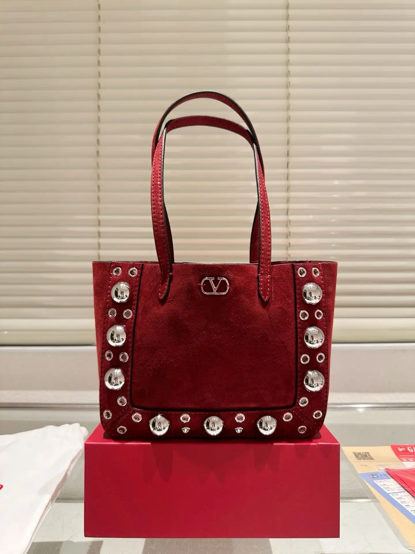 C2301650 (1).webp