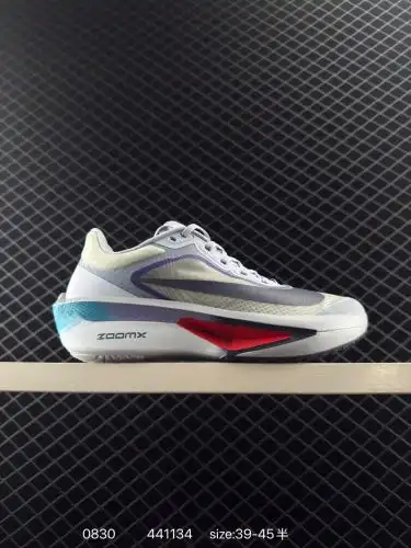Nike Zoom Fly 6 marathon sport cushioning running shoes! Retaining the classic marathon shoe style, 