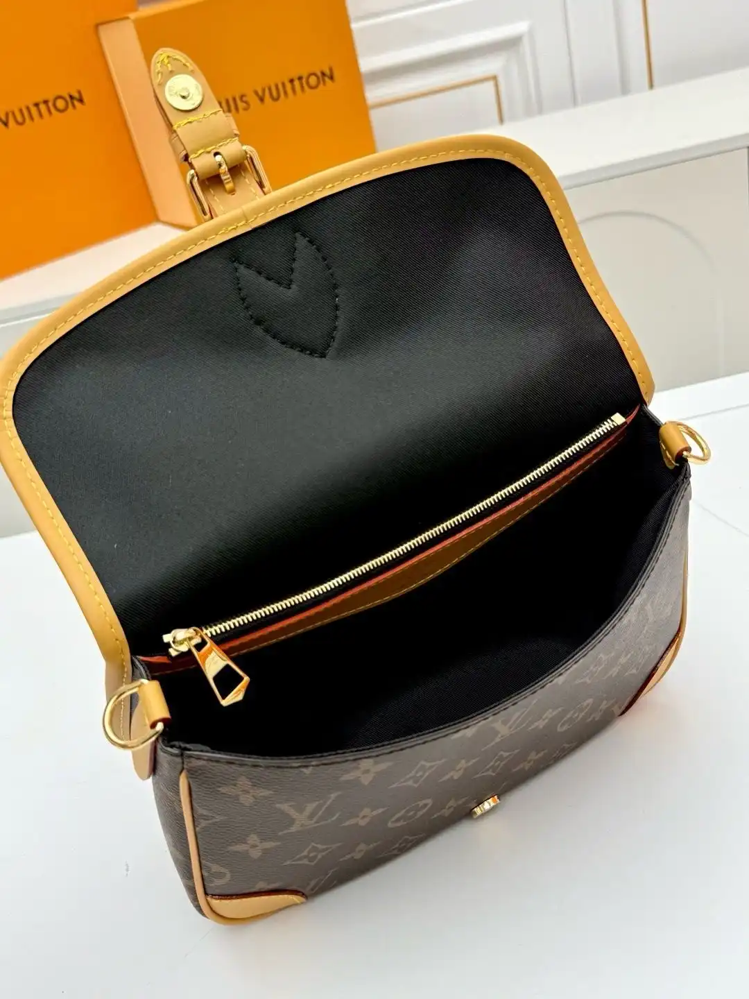 KK03350 (6).webp