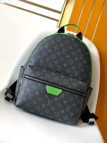 LV double shoulder bag Louis Vuitton men's bag Louis Vuitton crossbody bag uses imported top-grade o