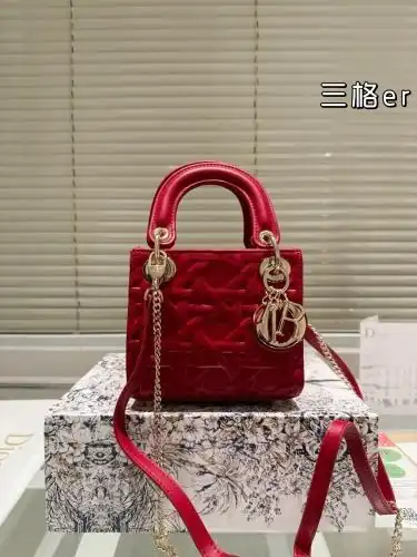 DIOR handbag Dio women's bag Dio crossbody bag uses imported original cowhide high-end quality Deliv