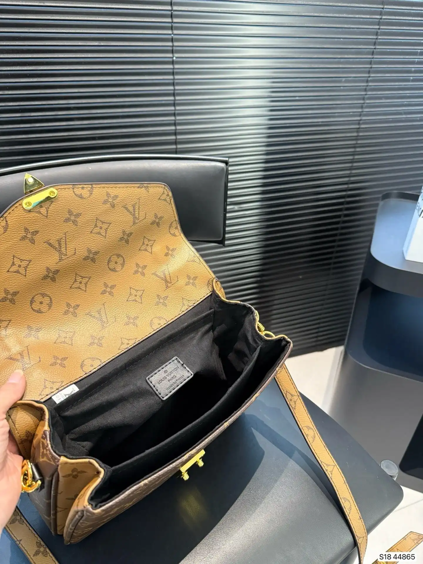 C2301250 (10).webp