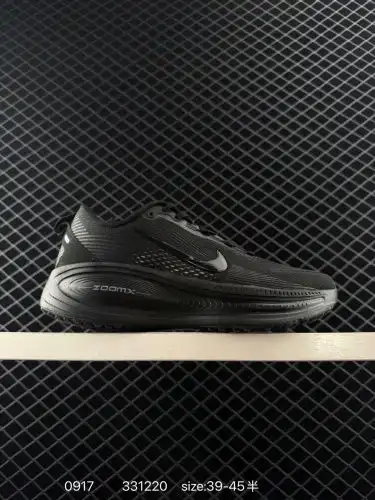 Company-level ✅NK Air Zoom Vomero 18 Lightweight and comfortable road running shoes HM63-001 Soft te