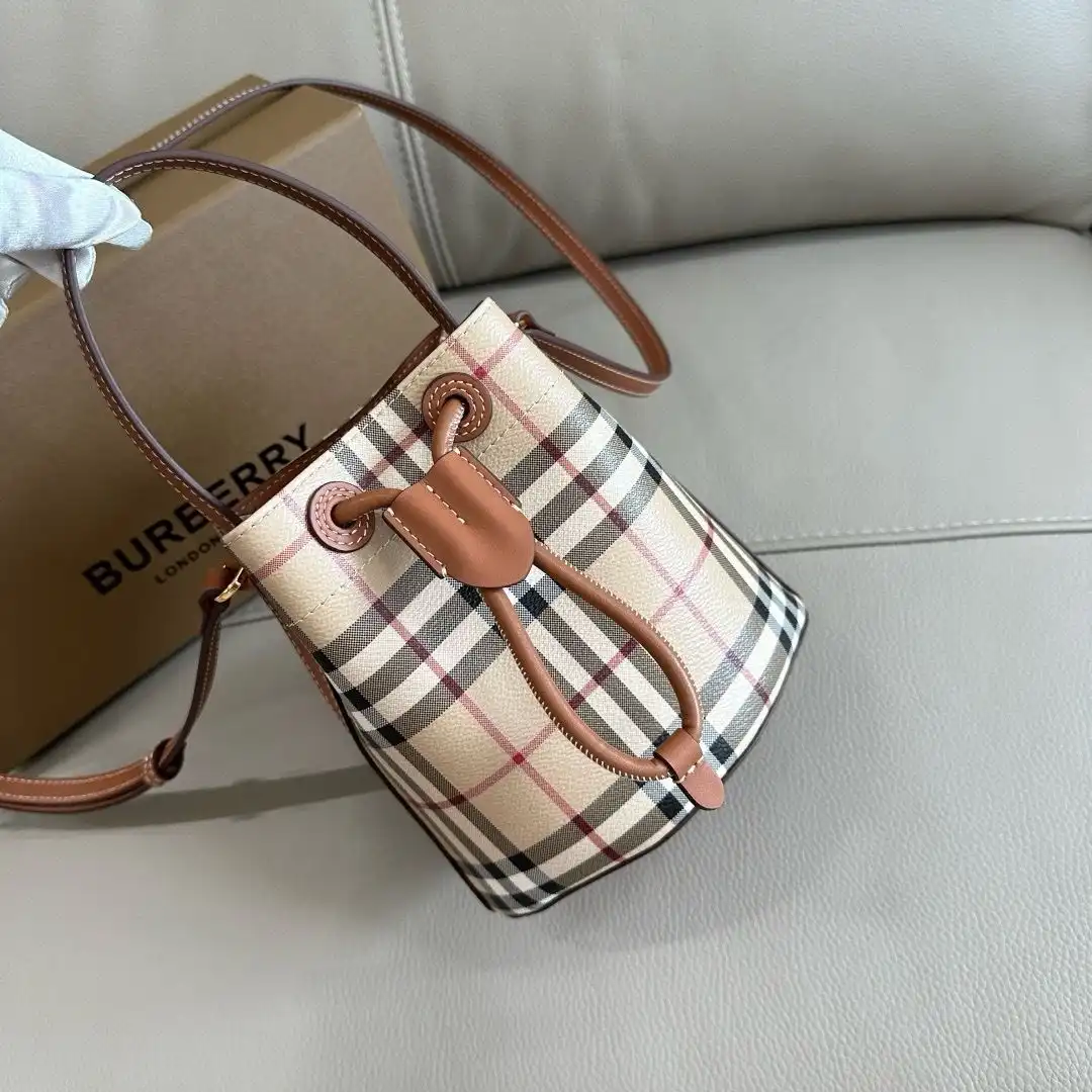 KK04850 (2).webp