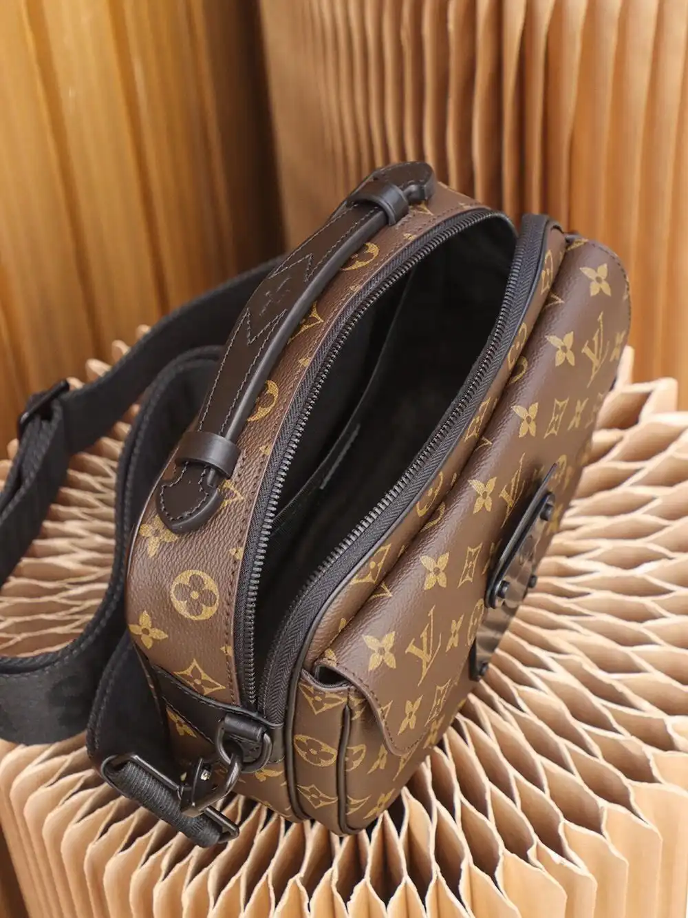 KK03850  (7).webp
