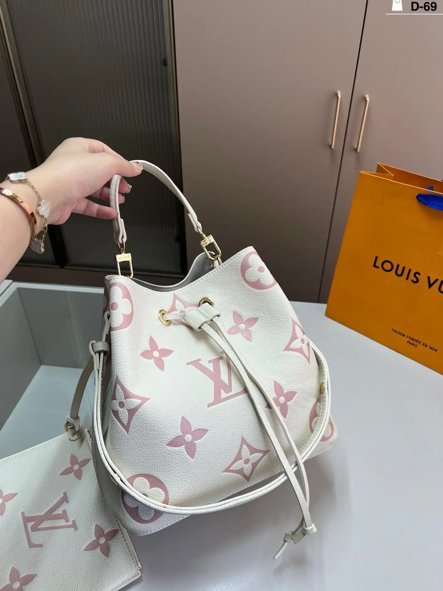 C2301200 (1).webp