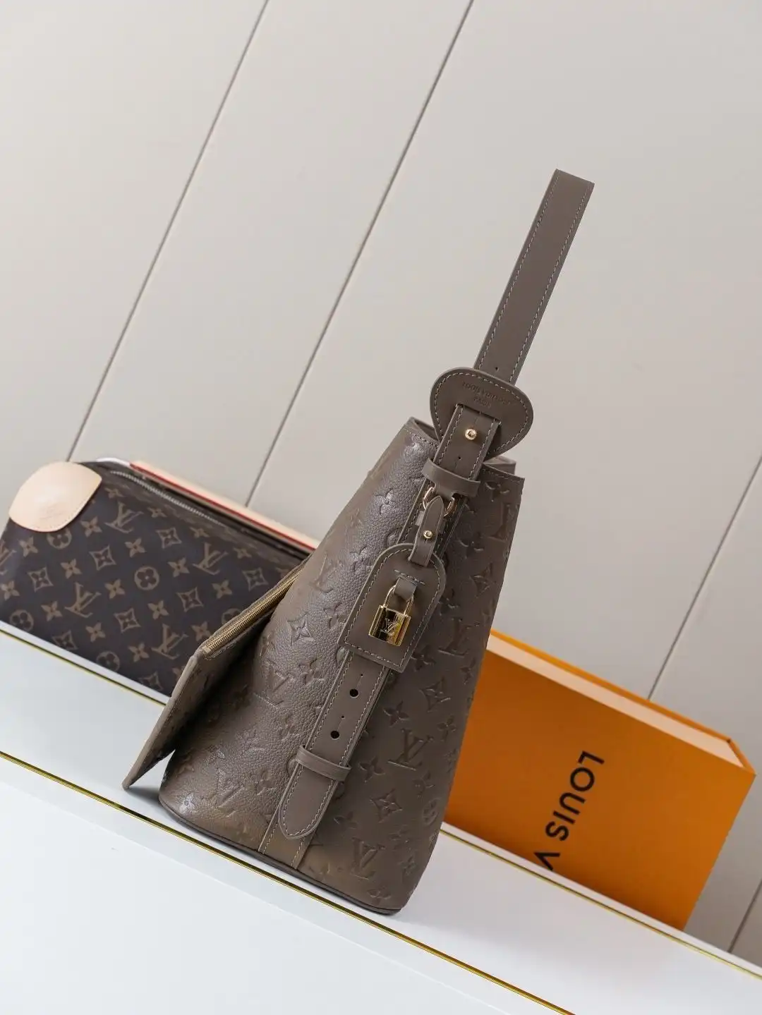 KK04250 (4).webp