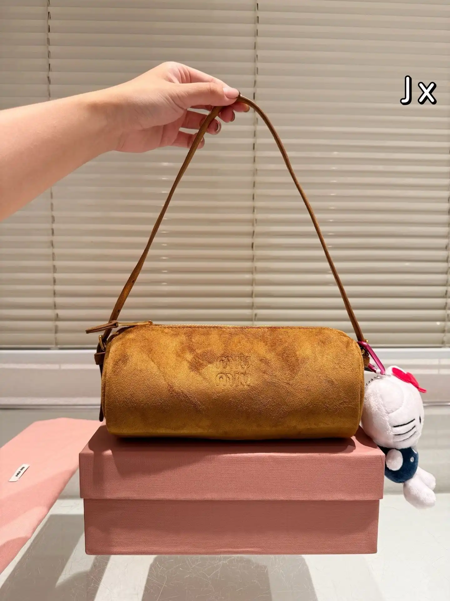 C2301450 (1).webp