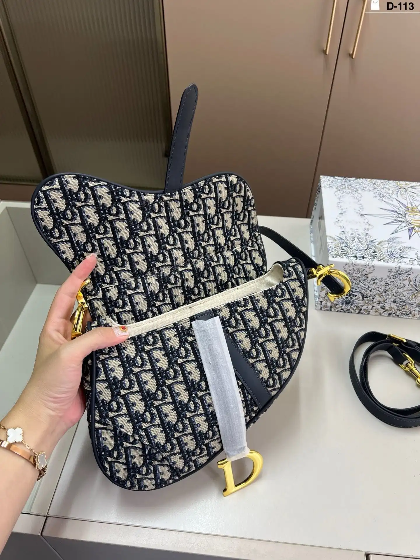 C2301300 (8).webp