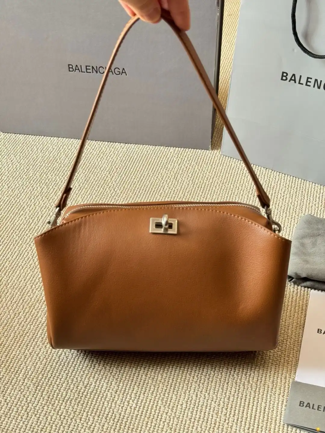 C2301500 (4).webp
