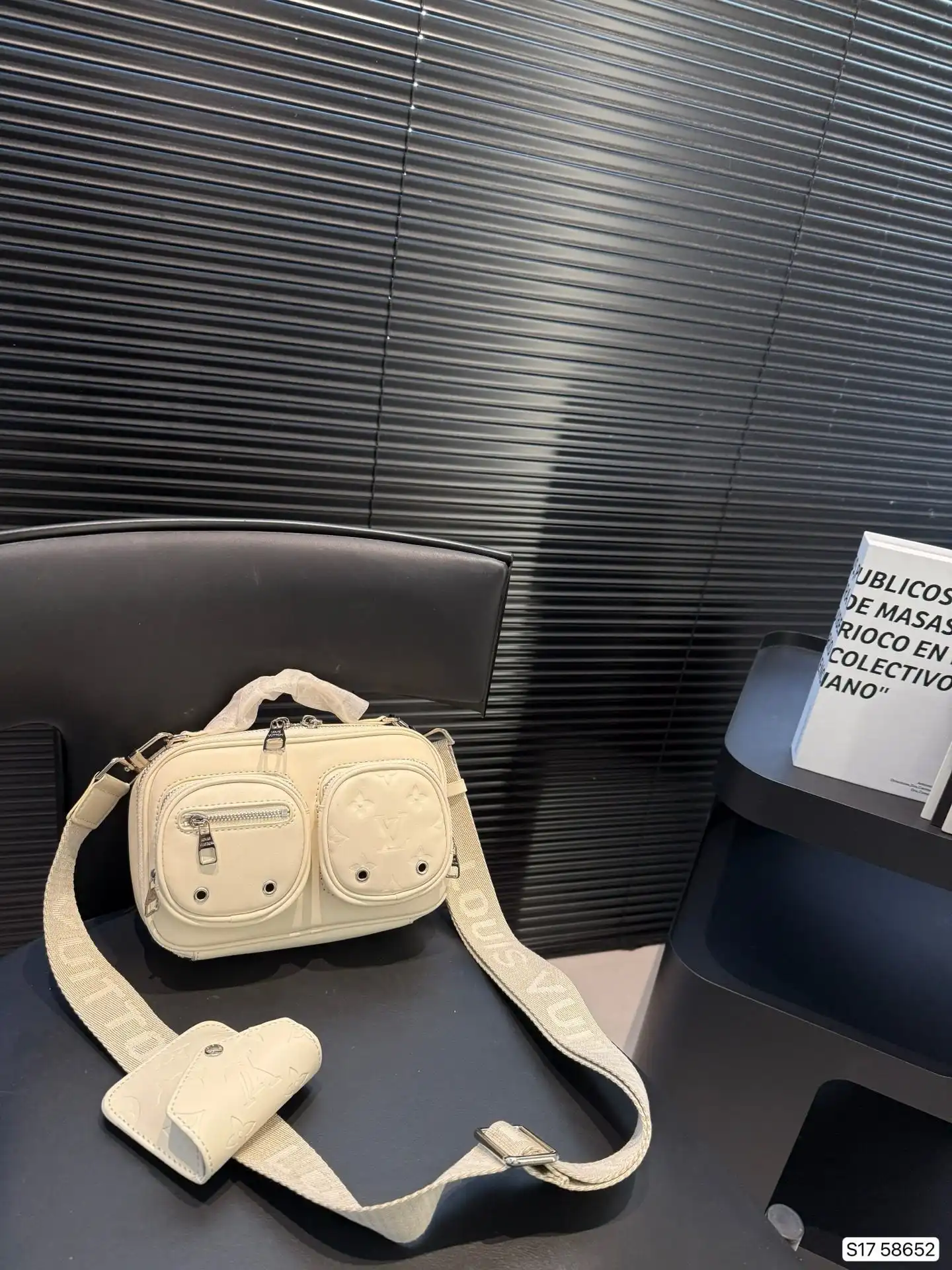 C2301250 (4).webp