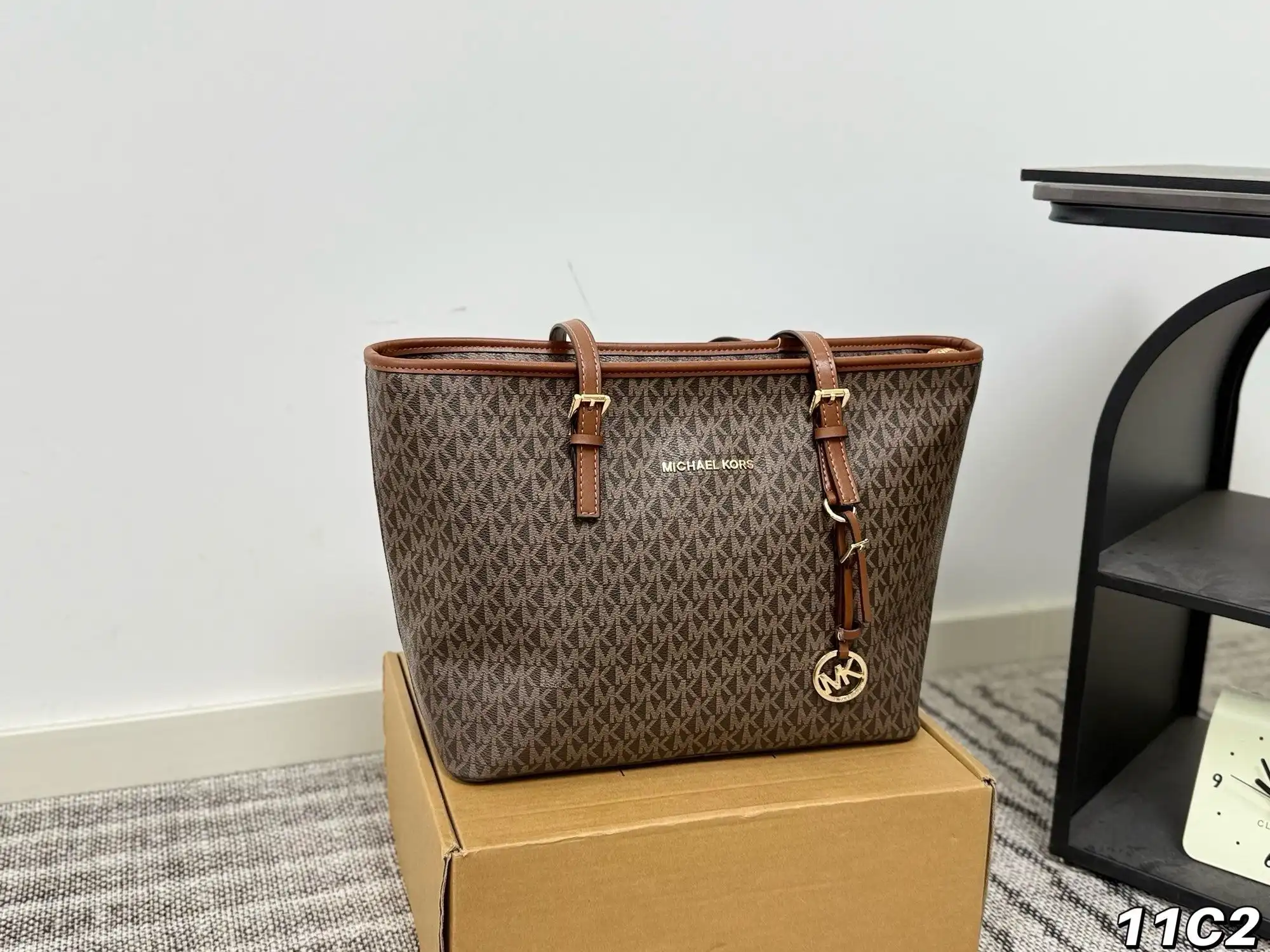C2301100 (2).webp