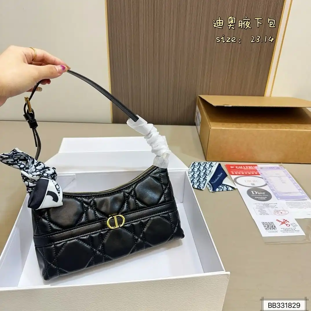 C2301300 (4).webp