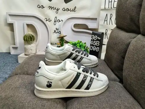 096D Adidas Clover Originals Superstar SD6816 Shell Head Classic versatile casual sports shoes High-