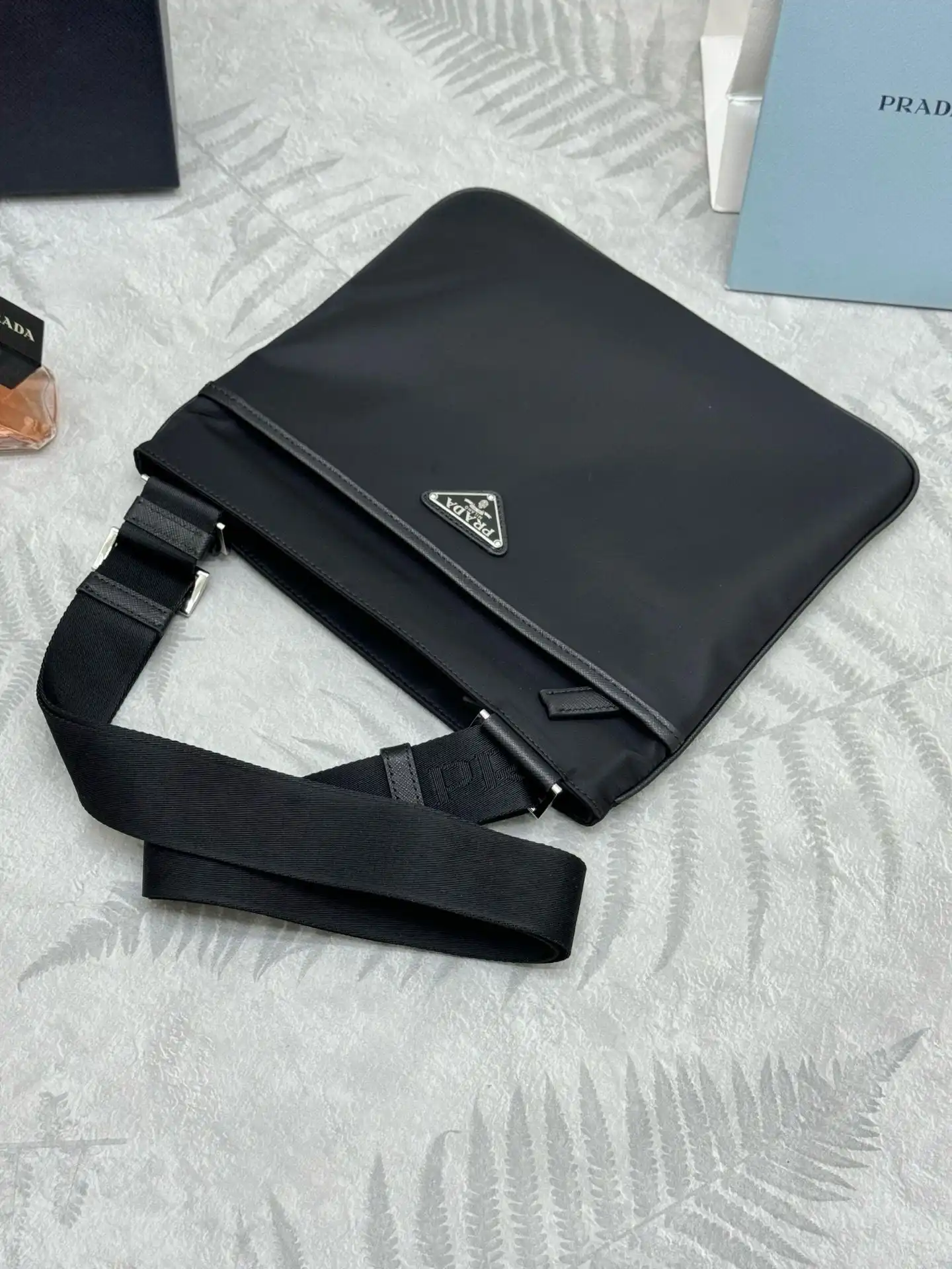 KK02150 (3).webp