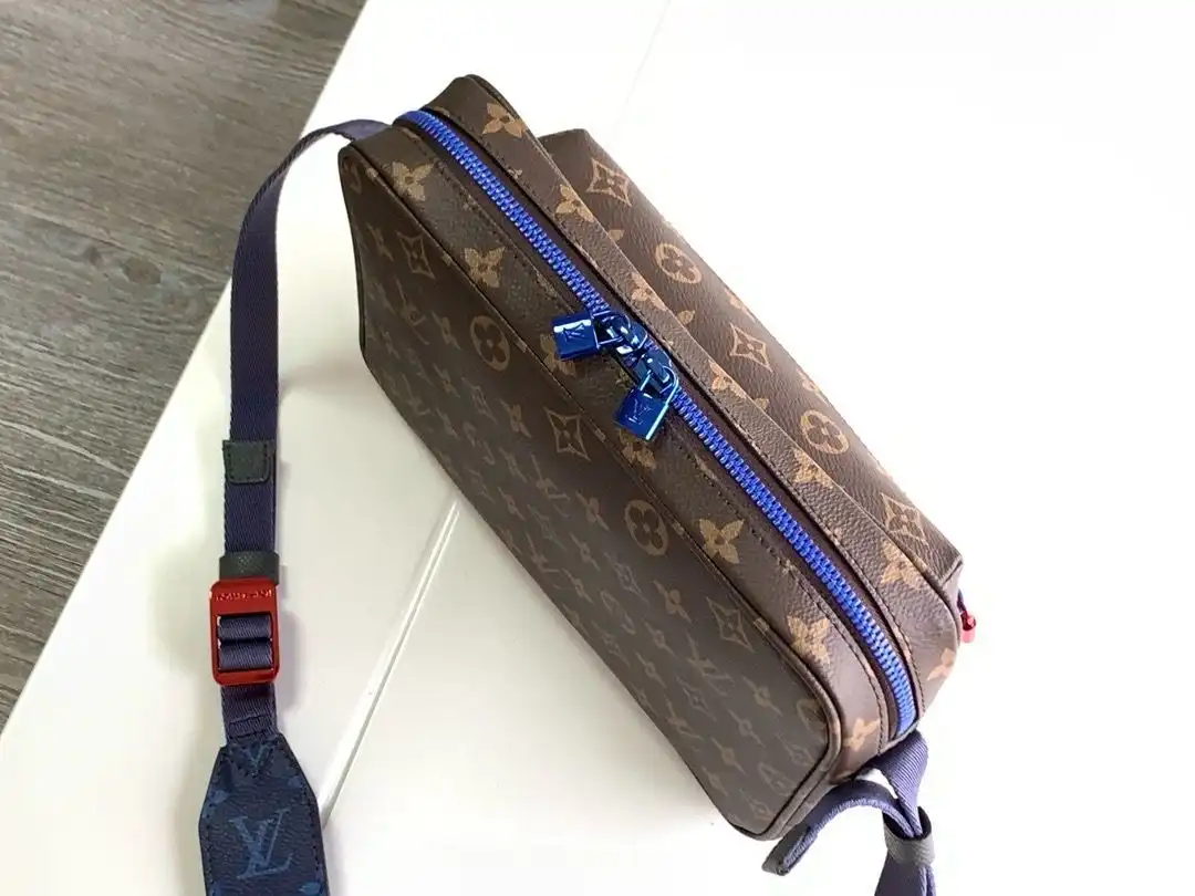 KK03650 (5).webp