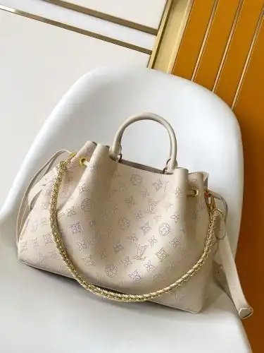 LV handbag Louis Vuitton women's bag Louis Vuitton crossbody bag uses imported top-grade original le