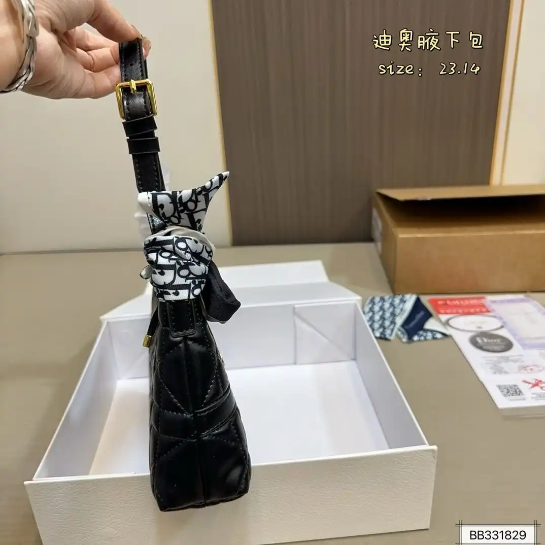 C2301300 (5).webp