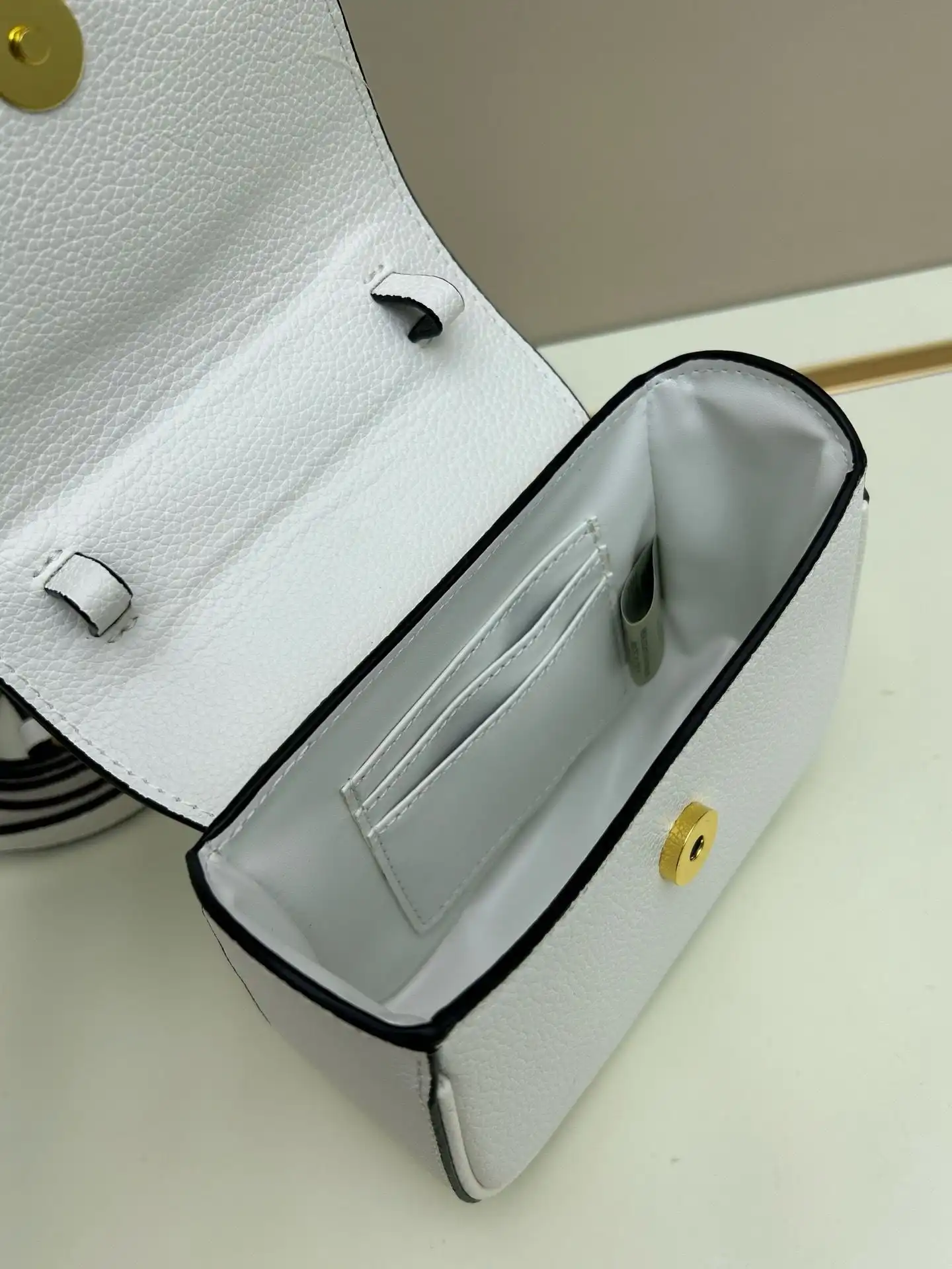 KK02650  (6).webp