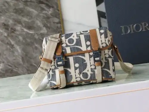 DIOR mailbags, men's bags, dior crossbody bags, imported top-grade original leather, high-end dubbed