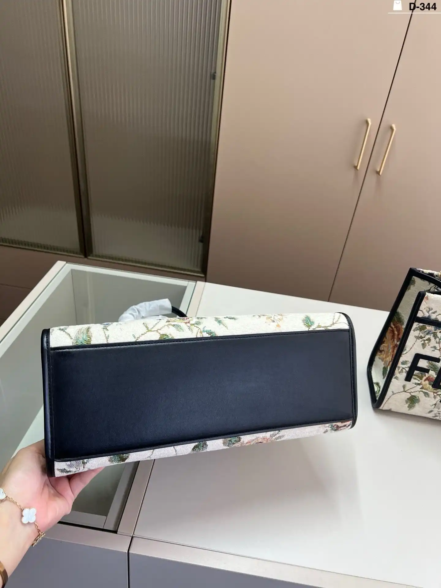 C2301450 (3).webp