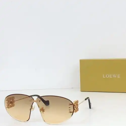 LW40055U