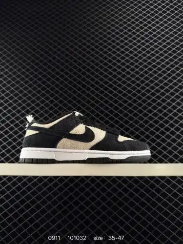 NIKE SB Dunk Low Black and white Original head layer material Exclusive version steaming processing 