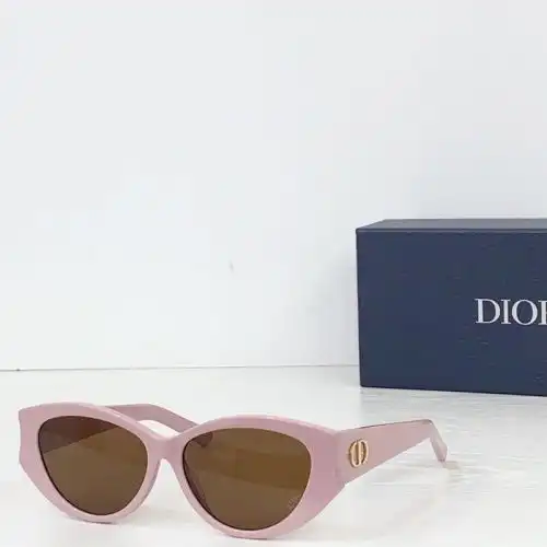 GlowB1F