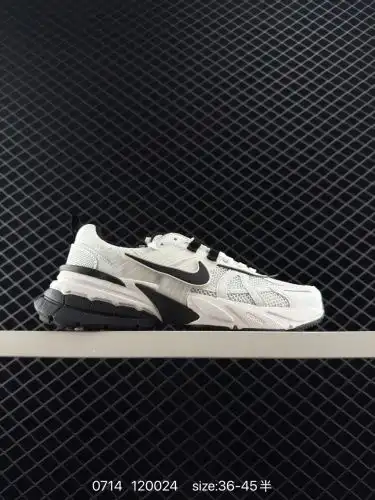 Nike NIKE V2K RUN running shoes retro trend mesh breathable sneakers Gray silver tight upper materia