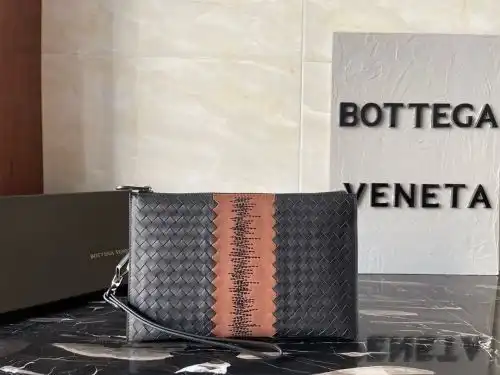 BV clutch bag Baodie family men's bag Baodie family crossbody bag uses imported original cowhide hig