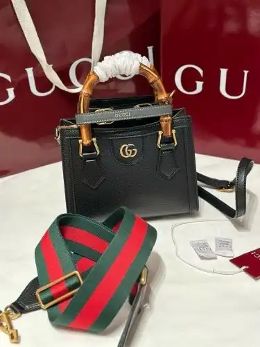 GUCCI tote bag, Gu Chen women's bag, Gu Chen crossbody bag, uses imported top-grade original leather