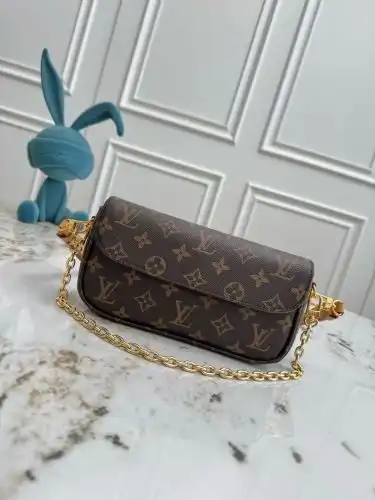 LV chain bag Louis Vuitton women's bag Louis Vuitton crossbody bag uses imported original cowhide hi